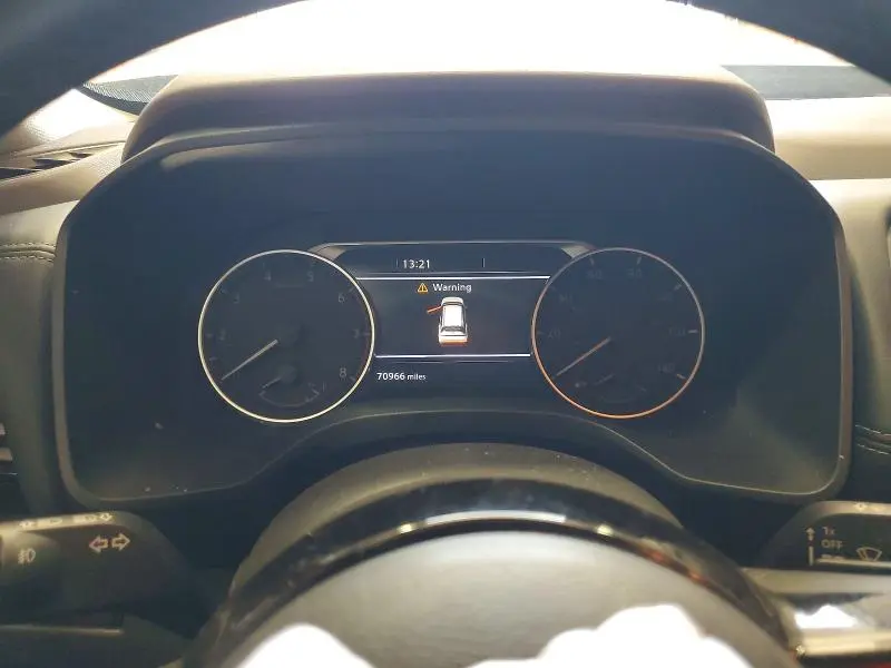 2021 NISSAN ROGUE SL  