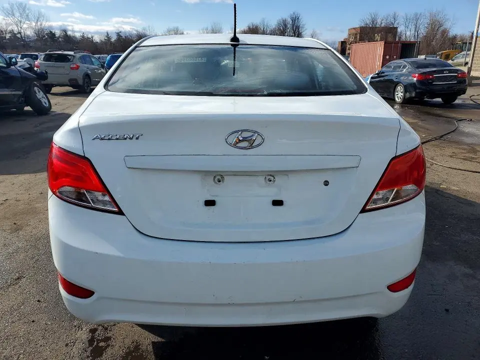 2016 HYUNDAI ACCENT SE  