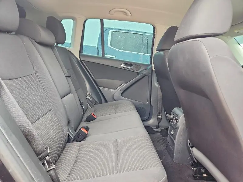 2014 VOLKSWAGEN TIGUAN S  