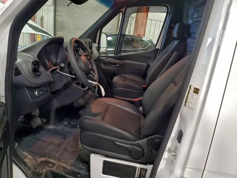 2024 MERCEDES-BENZ SPRINTER 2500  