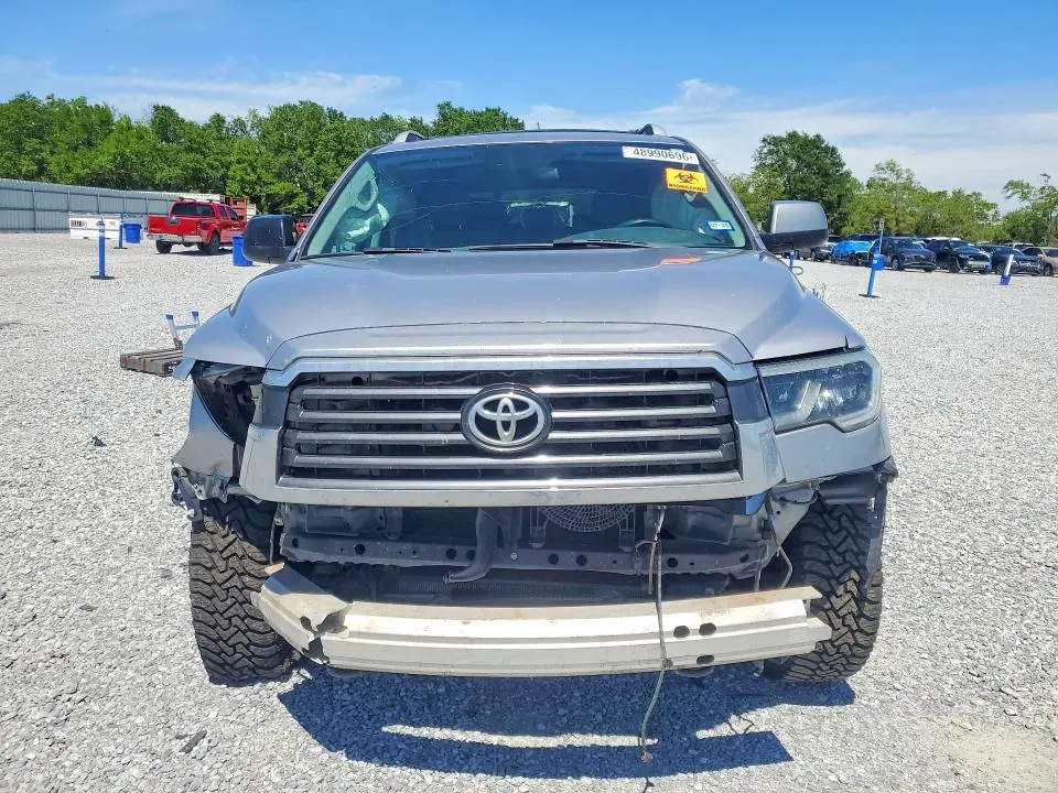 2018 TOYOTA SEQUOIA SR5  