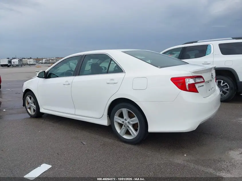 2012 TOYOTA CAMRY SE