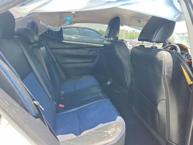2017 TOYOTA COROLLA SE  