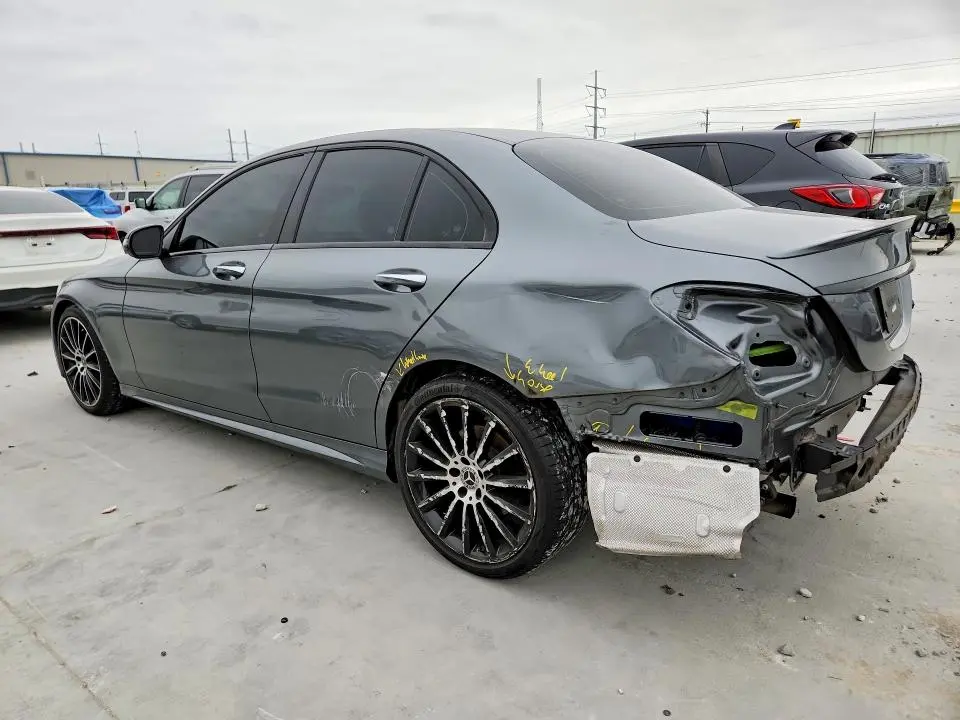 2021 MERCEDES-BENZ C 300  