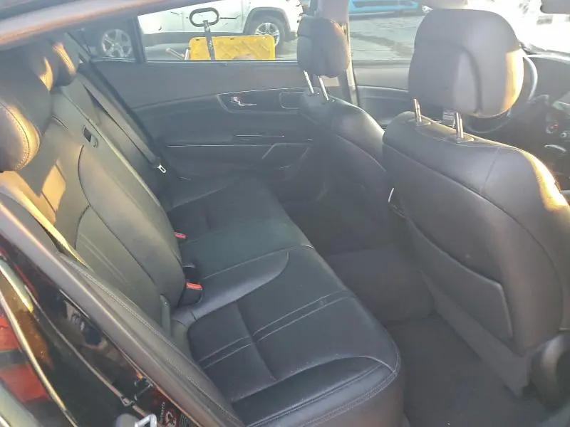 2017 KIA K900 PREMIUM V6  