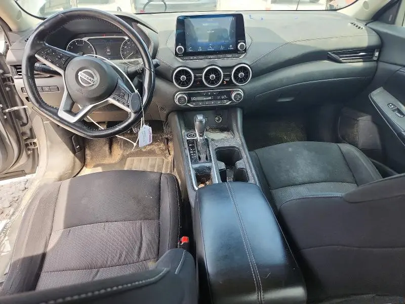 2022 NISSAN SENTRA SV  