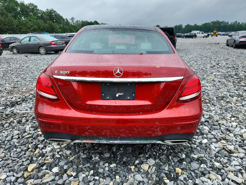 2019 MERCEDES-BENZ E 300  