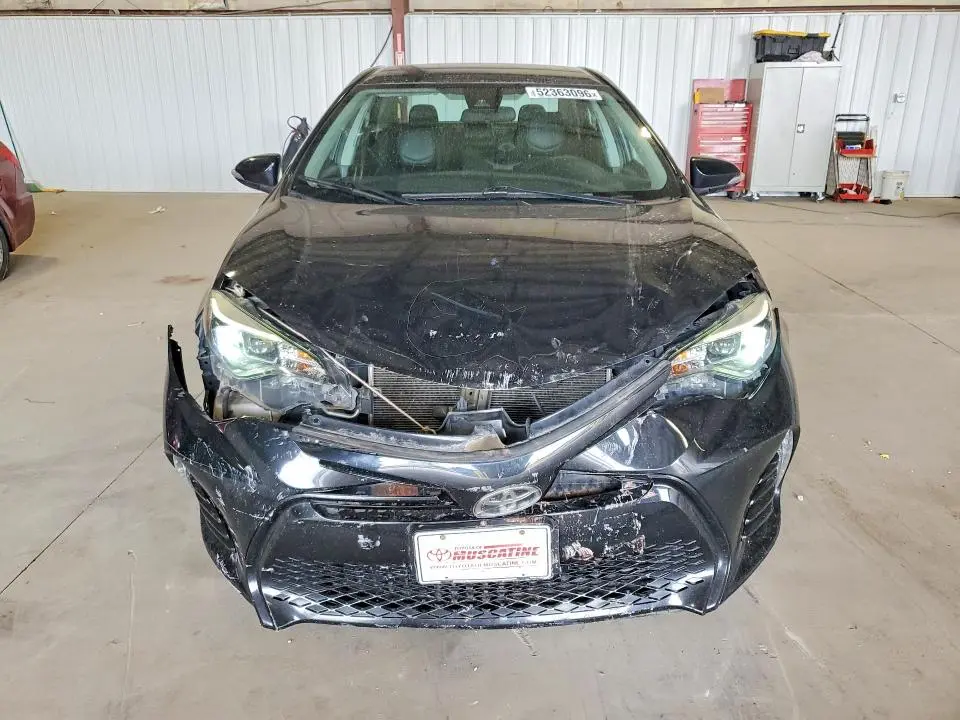 2017 TOYOTA COROLLA SE  