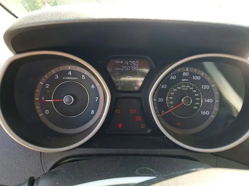 2011 HYUNDAI ELANTRA LIMITED  