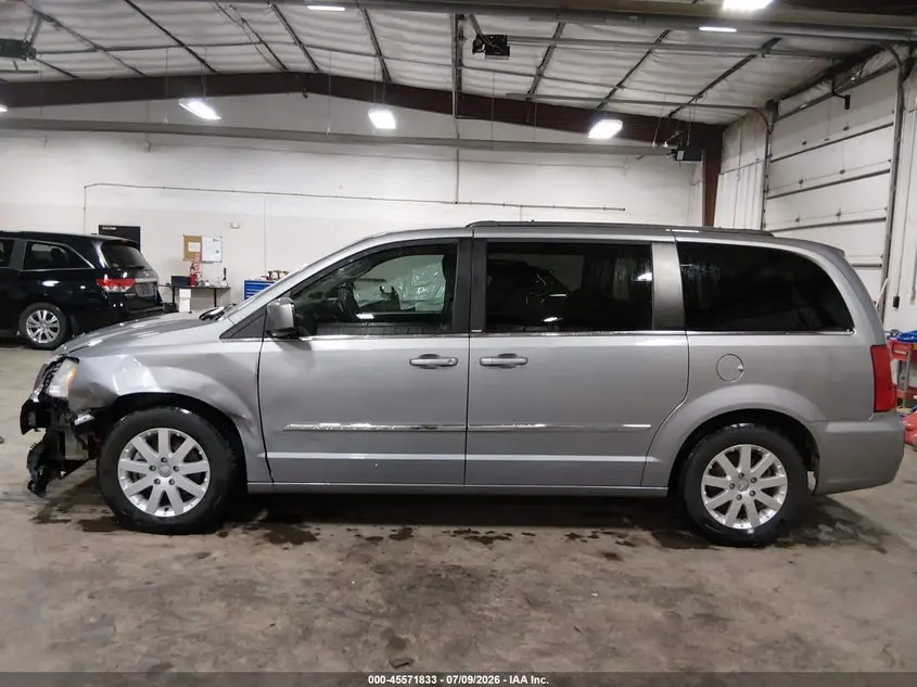 2013 CHRYSLER TOWN & COUNTRY TOURING