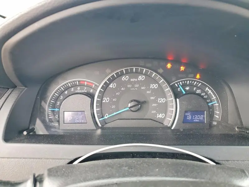 2015 TOYOTA CAMRY LE  