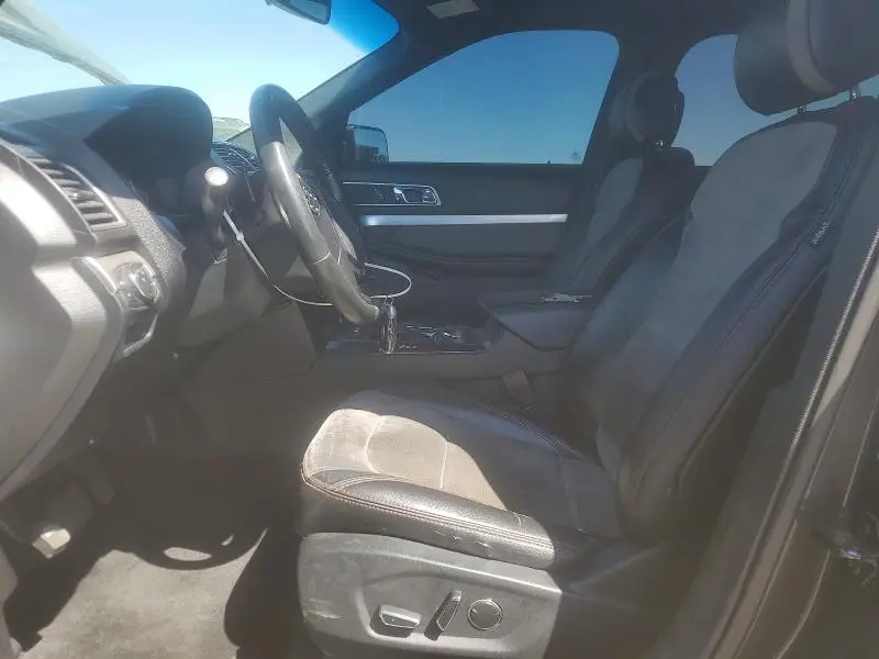 2017 FORD EXPLORER XLT  
