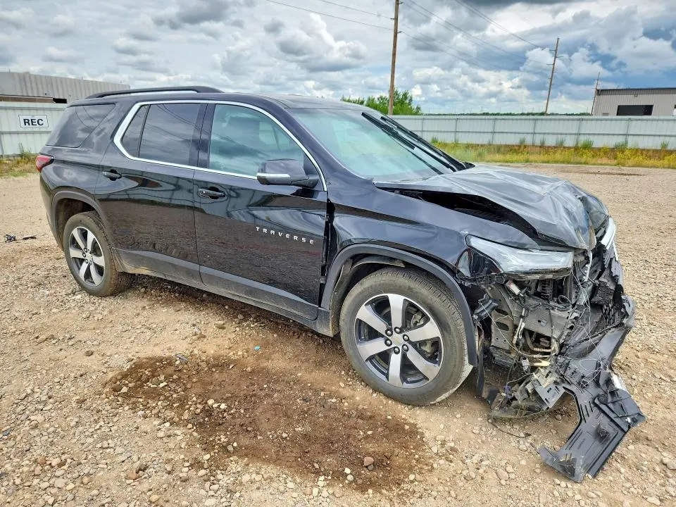 2023 CHEVROLET TRAVERSE LT  