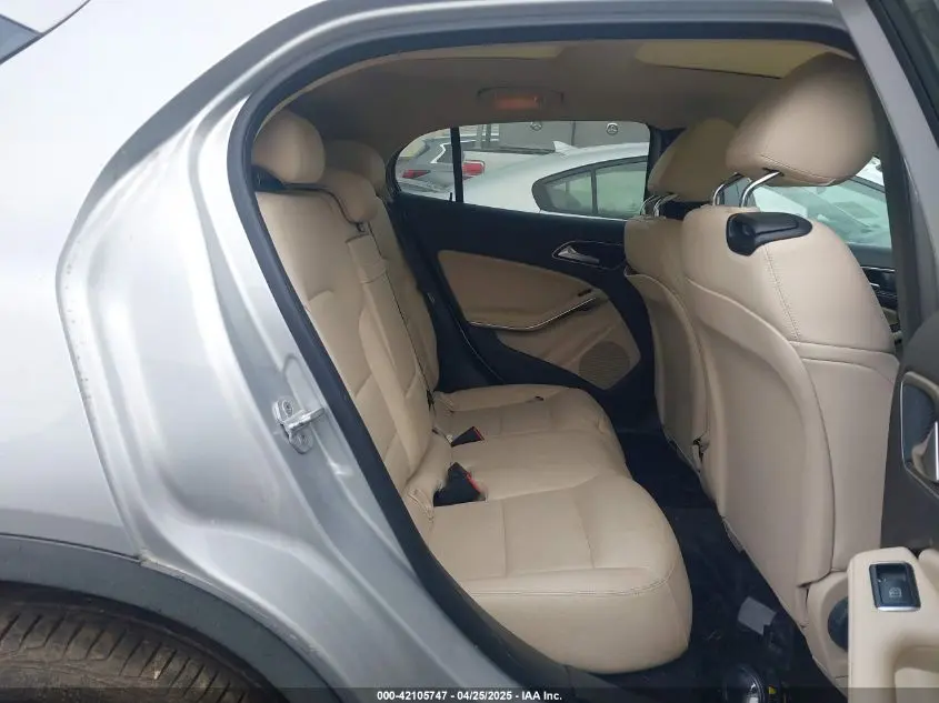 2017 MERCEDES-BENZ GLA 250  