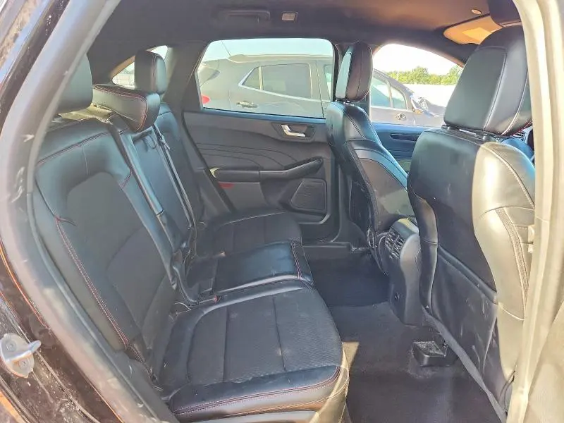 2024 FORD ESCAPE ST LINE  