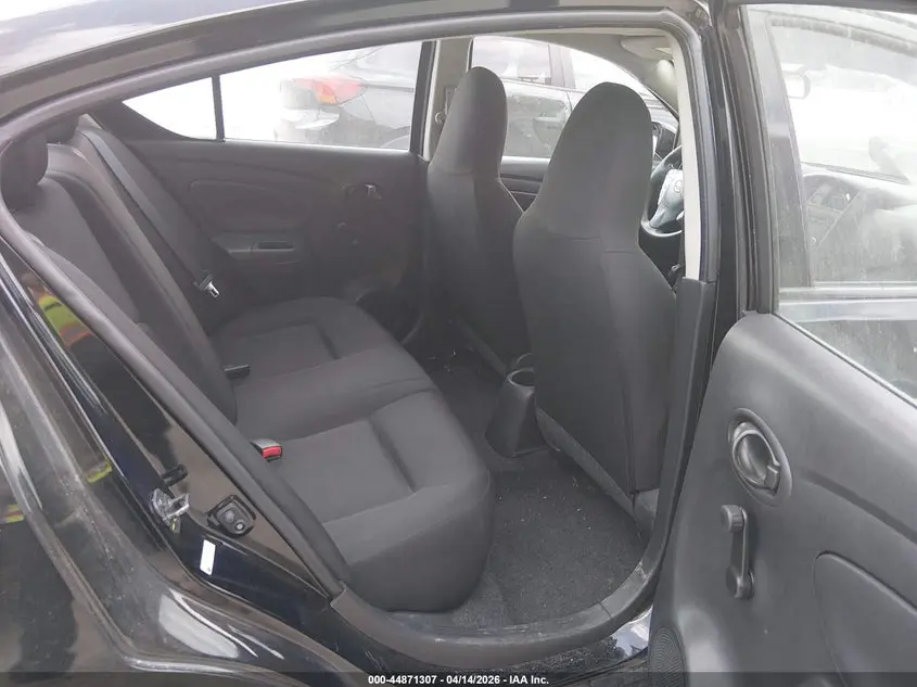 2017 NISSAN VERSA 1.6 S+