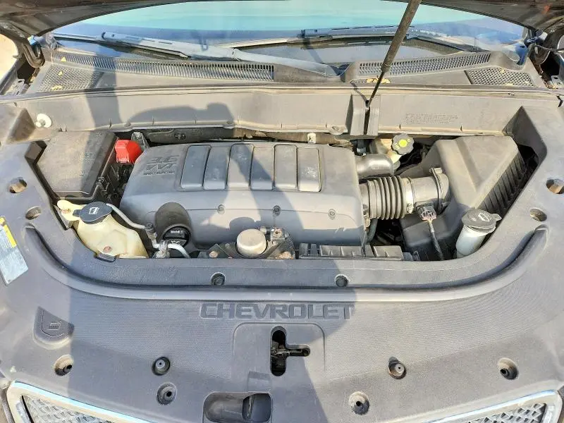 2010 CHEVROLET TRAVERSE LT  
