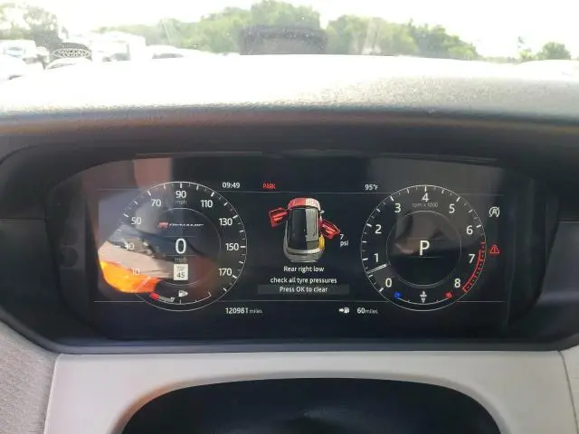 2018 LAND ROVER RANGE ROVER VELAR R-DYNAMIC SE  