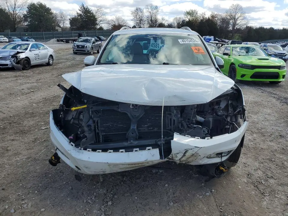 2016 VOLKSWAGEN TIGUAN S  