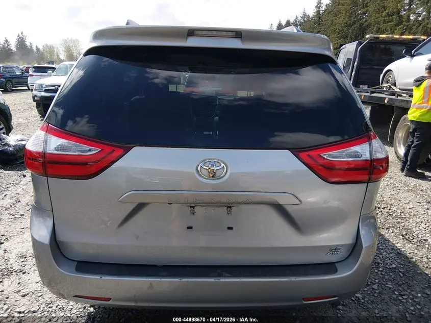 2017 TOYOTA SIENNA LE 7 PASSENGER