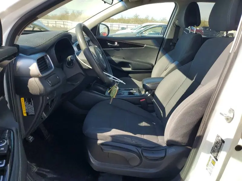 2016 KIA SORENTO LX  