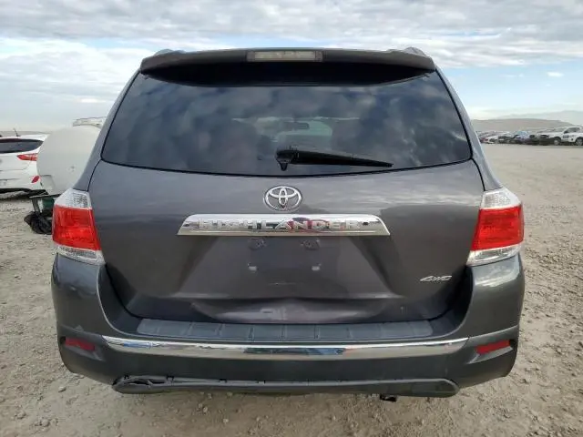 2011 TOYOTA HIGHLANDER BASE  