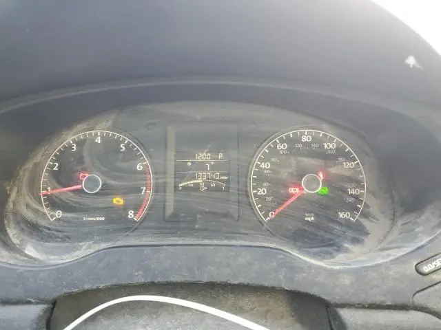 2011 VOLKSWAGEN JETTA SE  