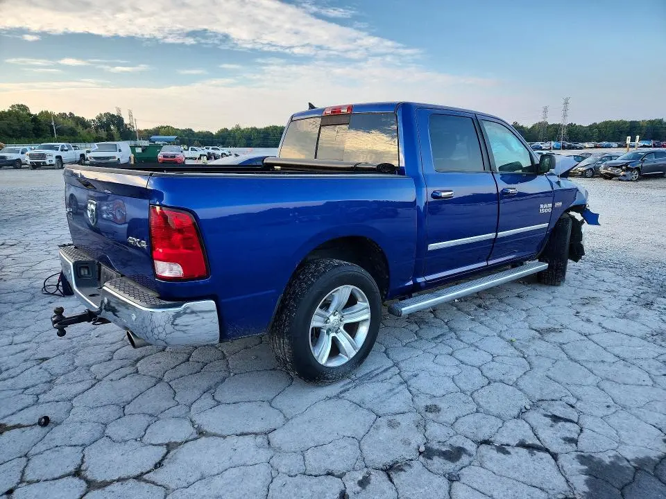 2014 RAM 1500 SLT  