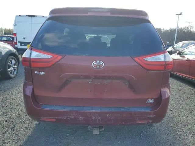 2015 TOYOTA SIENNA XLE  