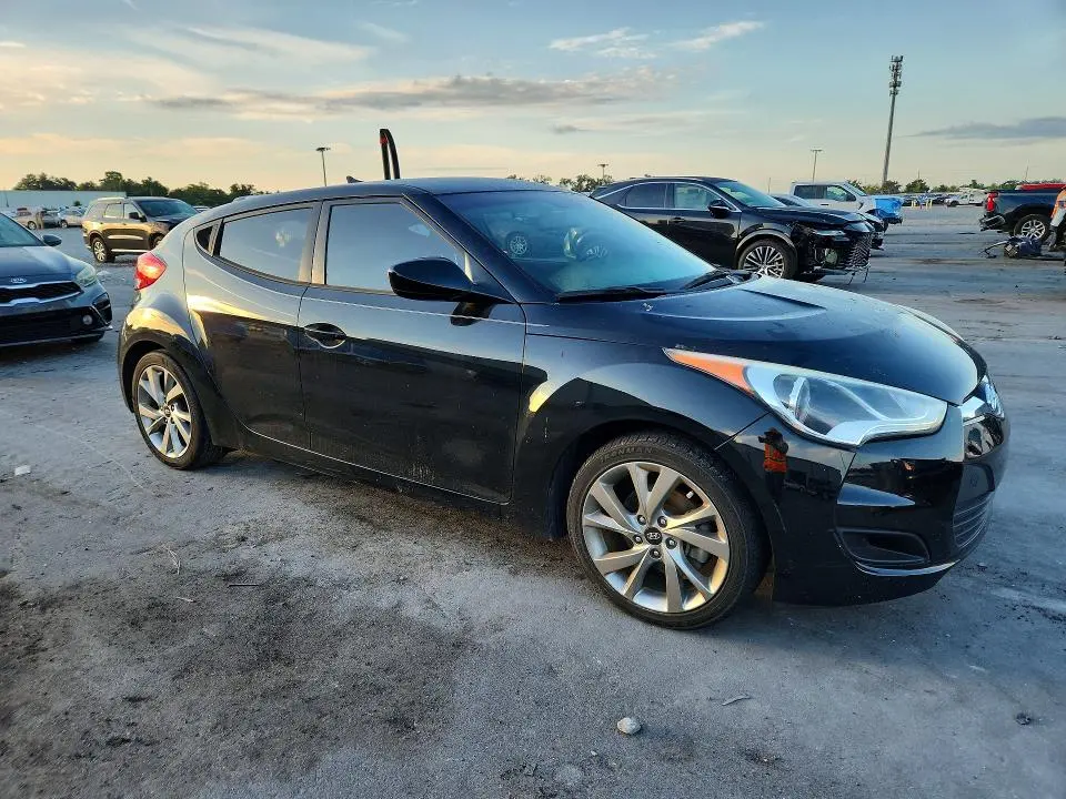2016 HYUNDAI VELOSTER BASE  