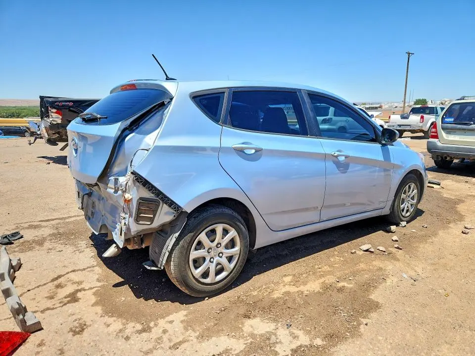 2013 HYUNDAI ACCENT GS  