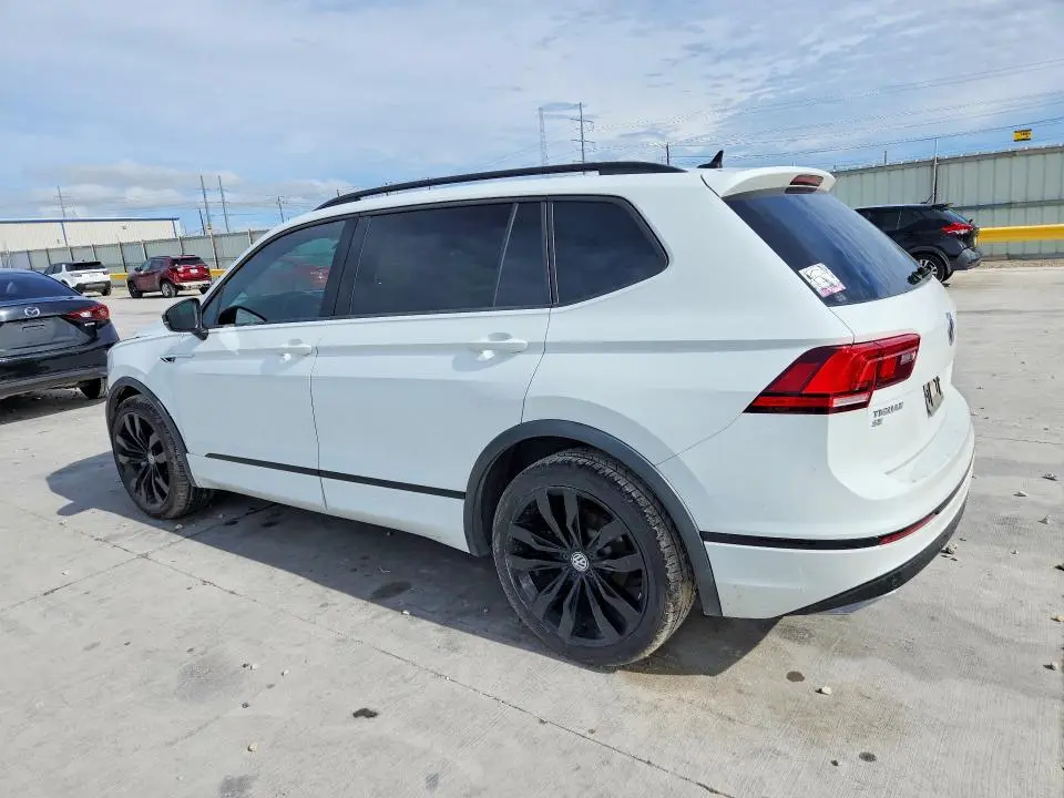 2021 VOLKSWAGEN TIGUAN SE  