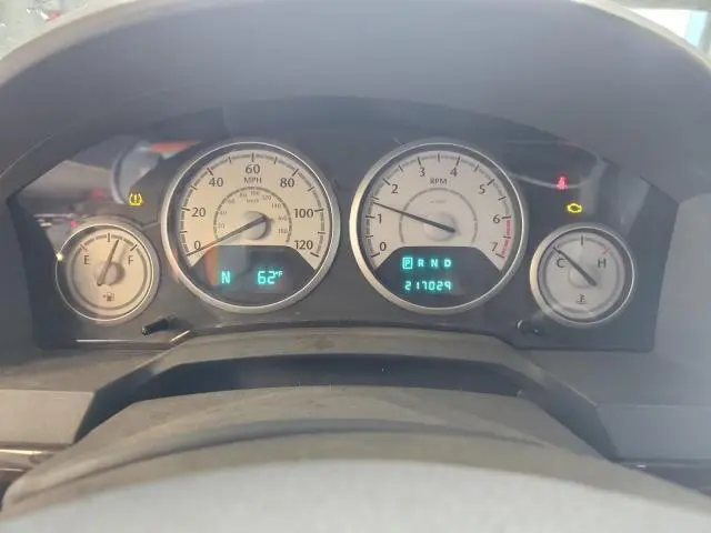 2010 CHRYSLER TOWN & COUNTRY TOURING  