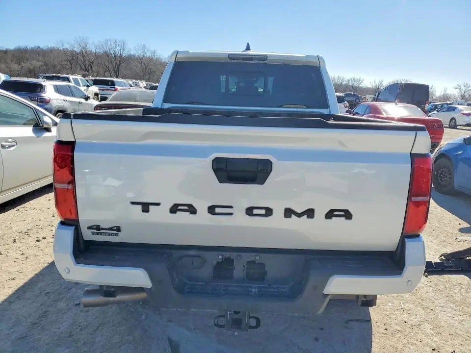 2025 TOYOTA TACOMA TRD SPORT  