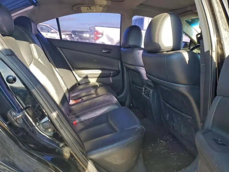 2010 NISSAN MAXIMA S  