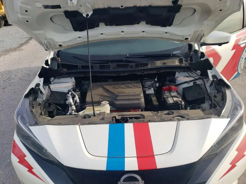 2025 NISSAN LEAF SV PLUS  