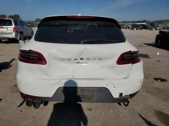 2018 PORSCHE MACAN   