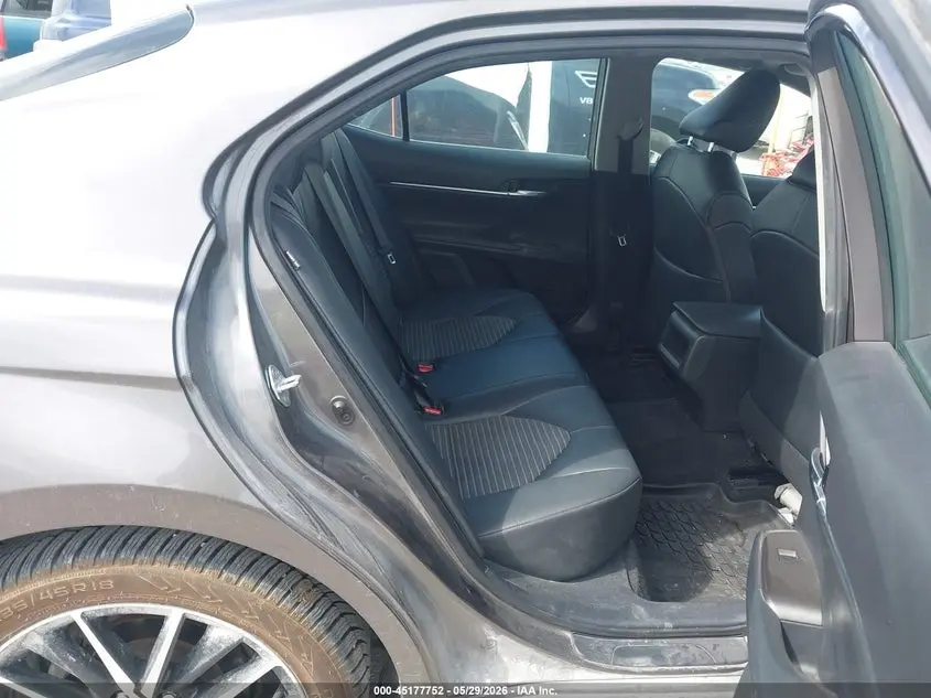 2021 TOYOTA CAMRY SE AWD