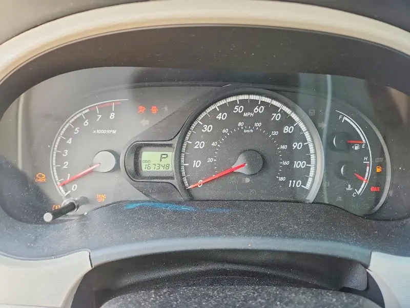 2014 TOYOTA SIENNA LE  