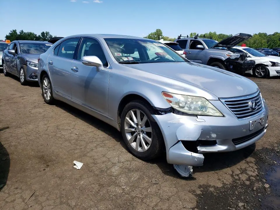 2010 LEXUS LS 460L  