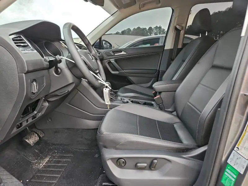 2020 VOLKSWAGEN TIGUAN SE  