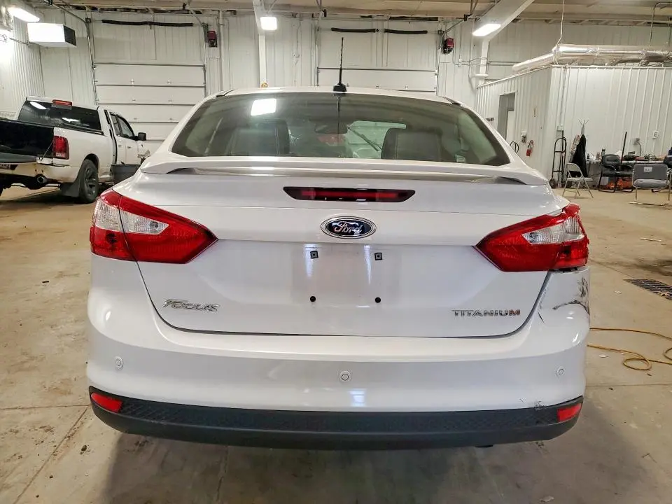 2012 FORD FOCUS TITANIUM  