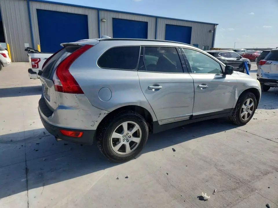 2010 VOLVO XC60 3.2  
