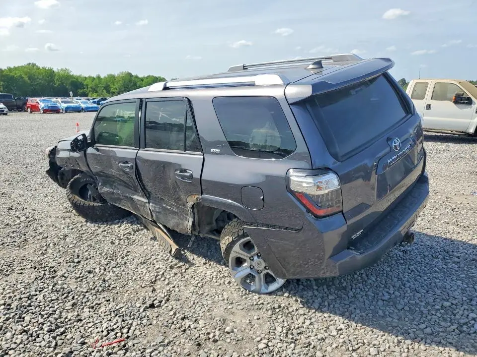 2018 TOYOTA 4RUNNER SR5  