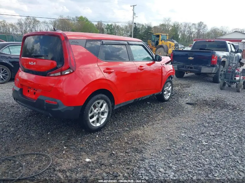 2022 KIA SOUL LX