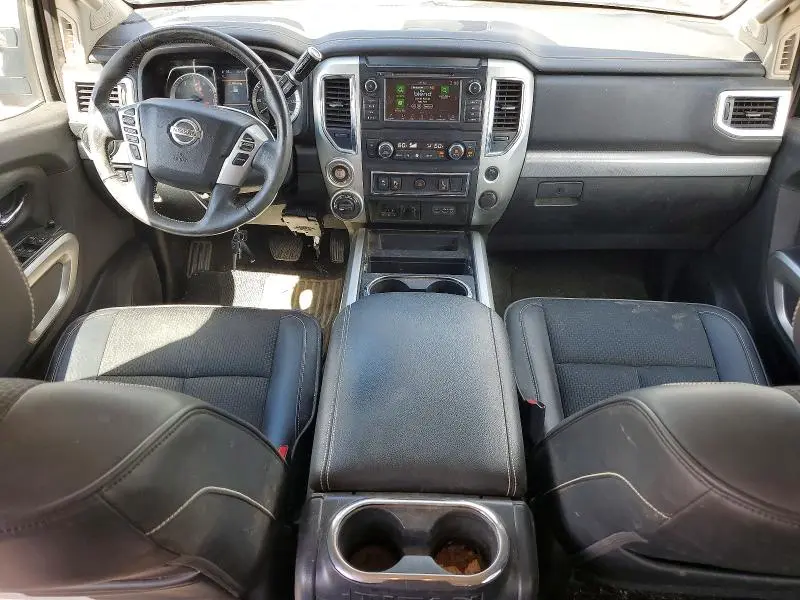 2019 NISSAN TITAN PRO-4X  