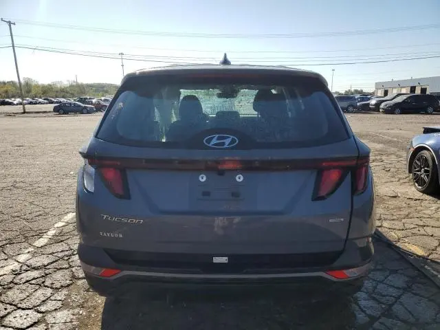 2024 HYUNDAI TUCSON SE  