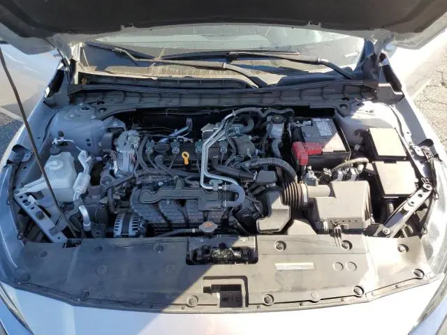 2024 NISSAN ALTIMA SV  