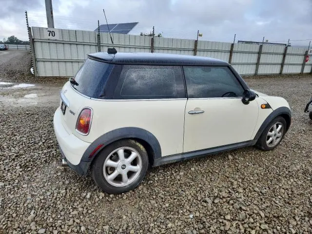 2010 MINI COOPER   