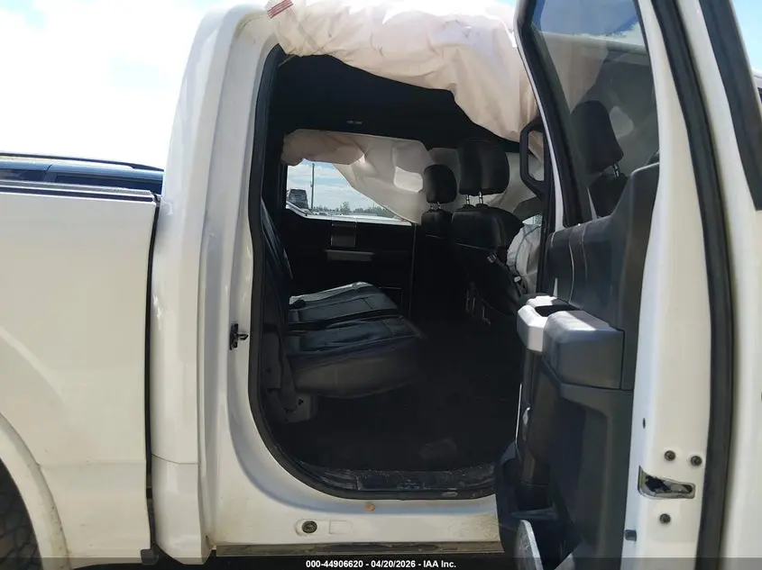 2015 FORD F-150 LARIAT